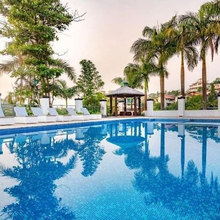 The Bark - An Art Resort Lonavala Bagian luar foto