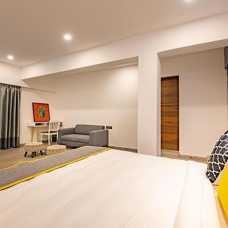 The Bark - An Art Resort Lonavala Bagian luar foto